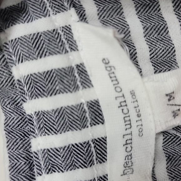 beachlunchlounge collection button down gray and white stripe long sleeve - Picture 2 of 4
